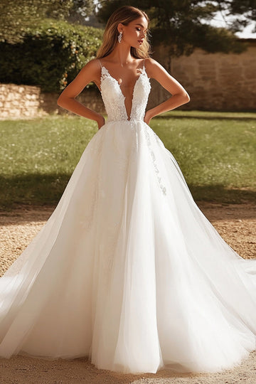 Charmante robe de mariée en tulle ivoire une ligne avec appliques de dentelle